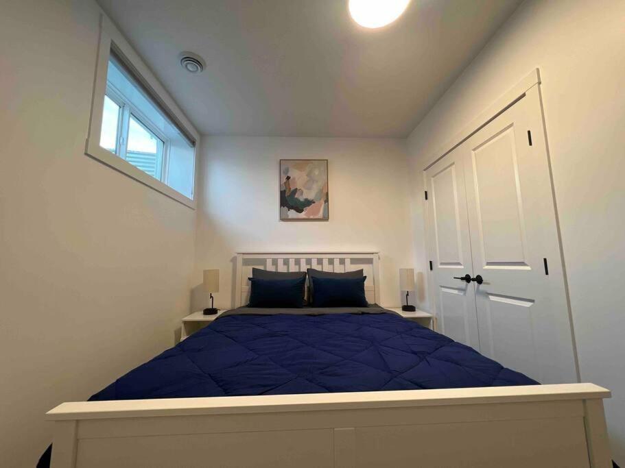 Newly Built 2 Bedroom Suite With Free Parking - Close To Banff National Park, Calgary Exterior photo