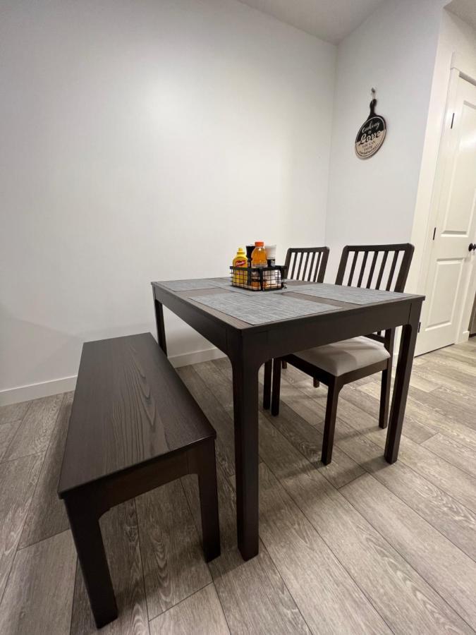 Newly Built 2 Bedroom Suite With Free Parking - Close To Banff National Park, Calgary Exterior photo
